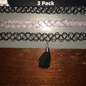 Fashion chokers 3 pack.